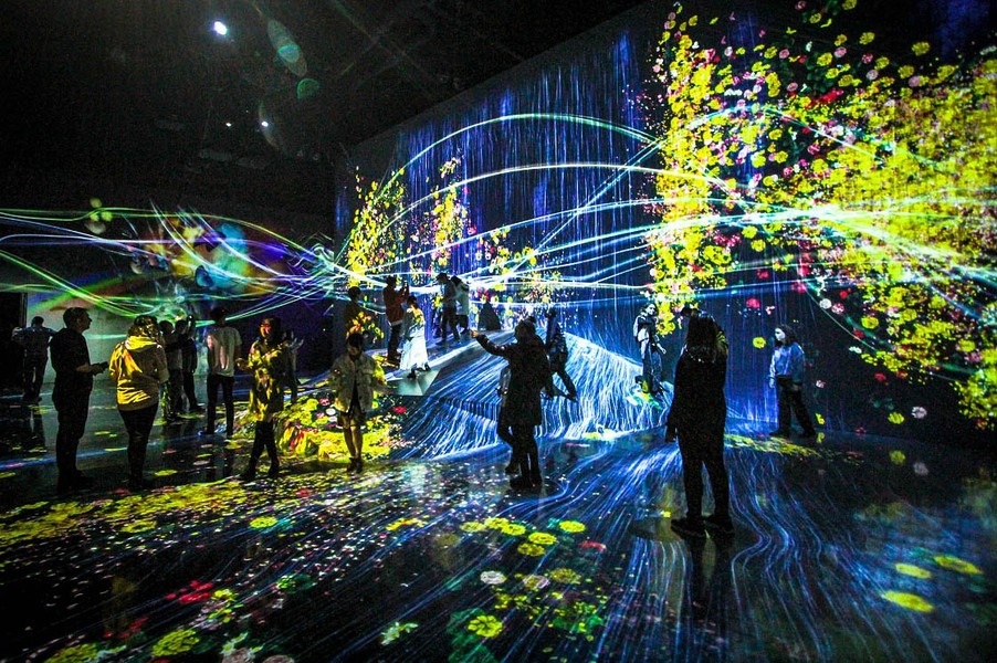 Museums without boundaries: teamLab Borderless and teamLab Planets