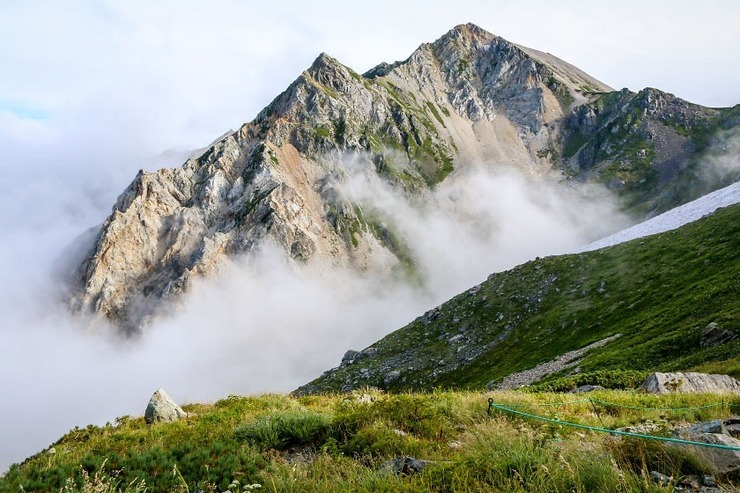 Among the Peaks - One of Japan's best hikes: Mt. Shirouma-dake