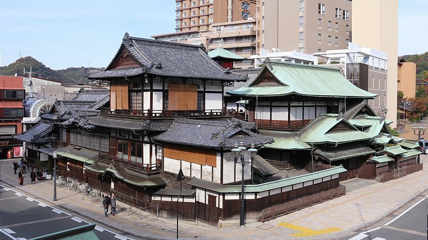 Dogo Onsen (Ehime) - Real life anime locations guide