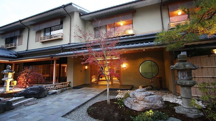 How to Stay at a Ryokan: Reservations