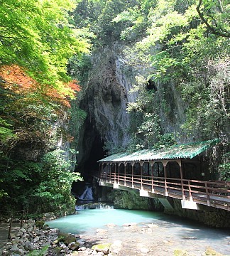 Akiyoshidai Plateau and Akiyoshido Cave Travel Guide